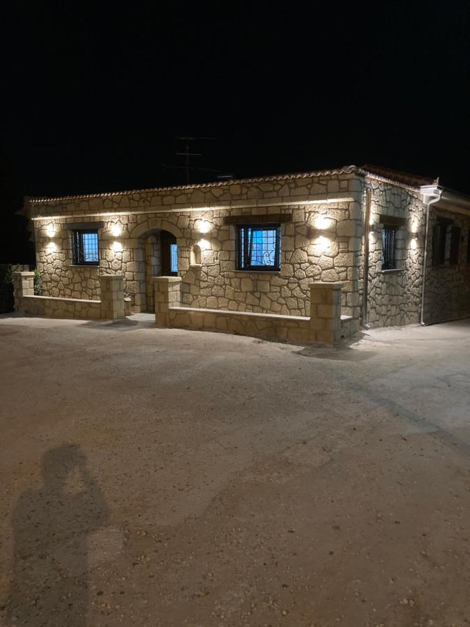 Patriko Villa Kalambaka Exterior photo